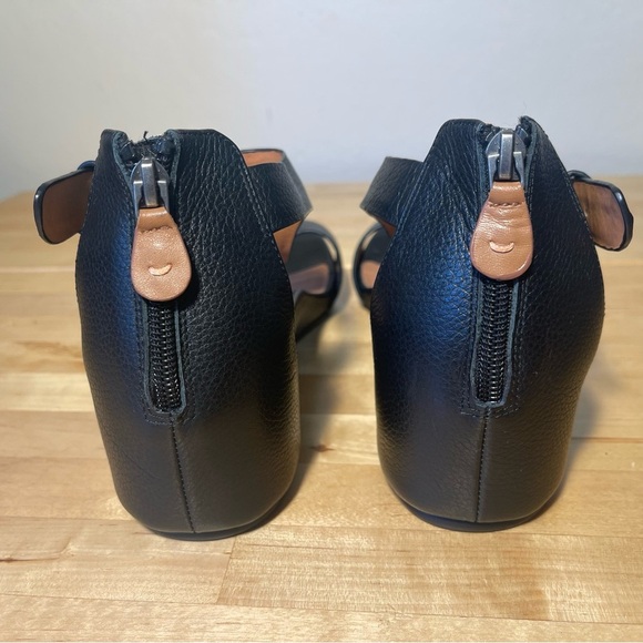 Gentle Souls by Kenneth Cole Women's Gisele Leather Platform Wedge Sandals - Picture 5 of 14